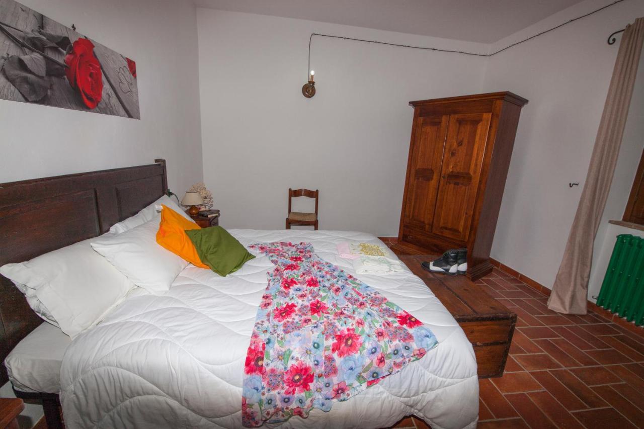 Willa Il Borgo Del Lupo Sarteano Zewnętrze zdjęcie