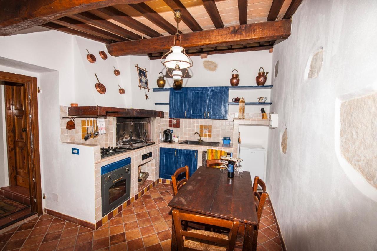 Willa Il Borgo Del Lupo Sarteano Zewnętrze zdjęcie